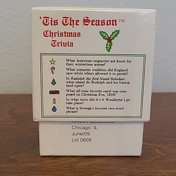 Christmas Trivia Tis The Season Card Game! Excellent Condition - Picture 2 of 8